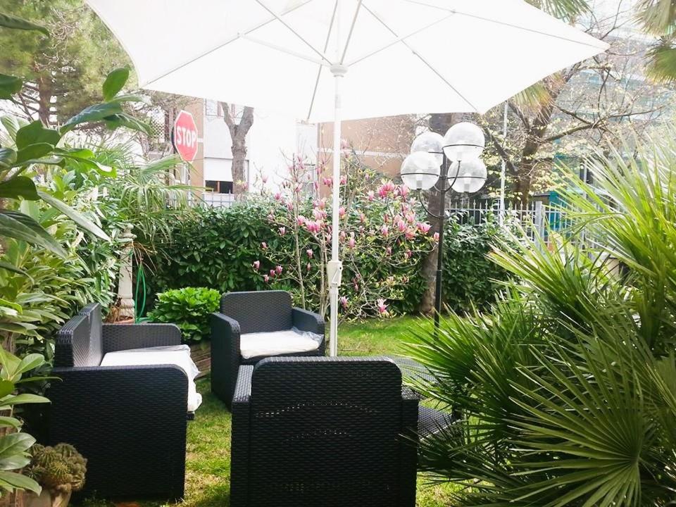 Villa Sante Residence Pesaro Esterno foto